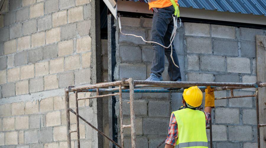 Expert Emergency Roof Repairs services in Kildare, TX